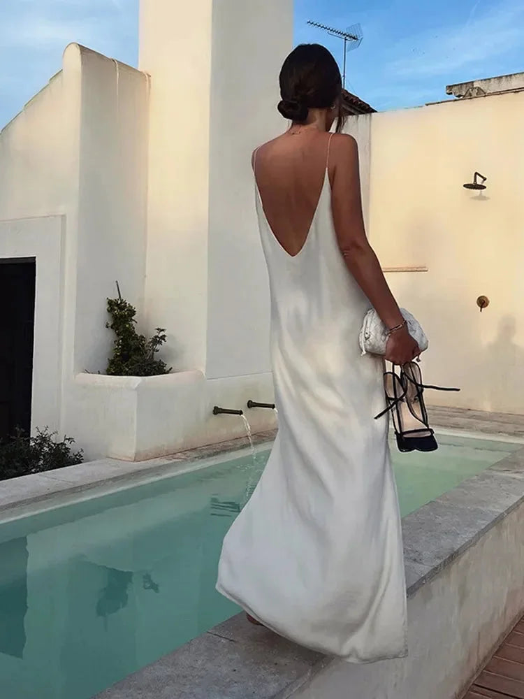 Nathalie - Maxidress in lucido bianco, imprescindibile, elegante e comodo, con spacco laterale e scollatura a V - Ideale per le vacanze