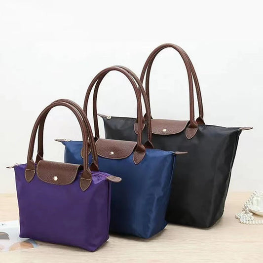 borsa a mano donna elegante vista frontale