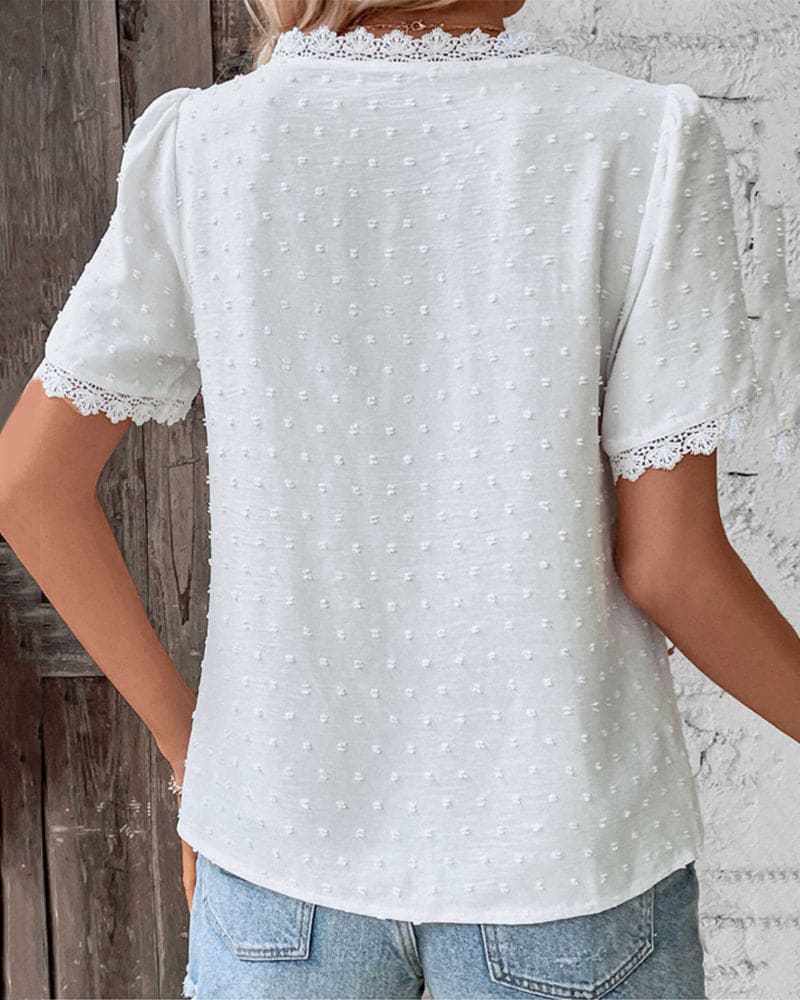 Elegante blusa in pizzo con scollatura a V per donne – Maglietta estiva leggera, romantica e femminile