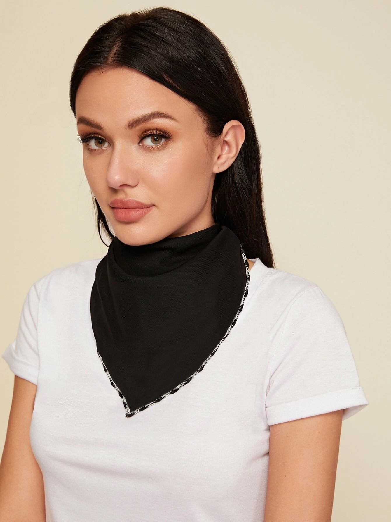 Sérélia - Foulard in Nero e Bianco con Ganci per Orecchie