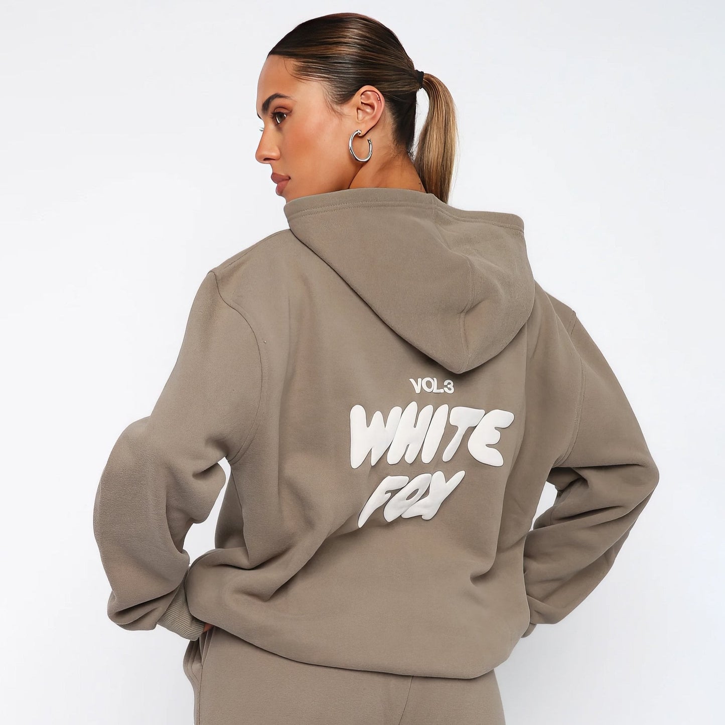 Oréline - Set Elegante a Due Pezzi: Felpa con Cappuccio e Pantaloni Sportivi a Vita Alta in Colori Tenui