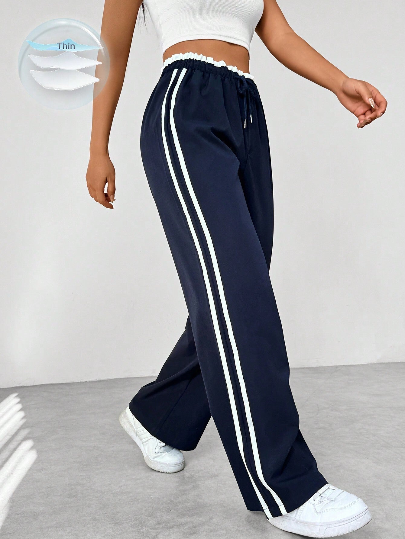 Pantaloni jogging da donna comodi con strisce laterali - Pantaloni sportivi e casual dal taglio morbido