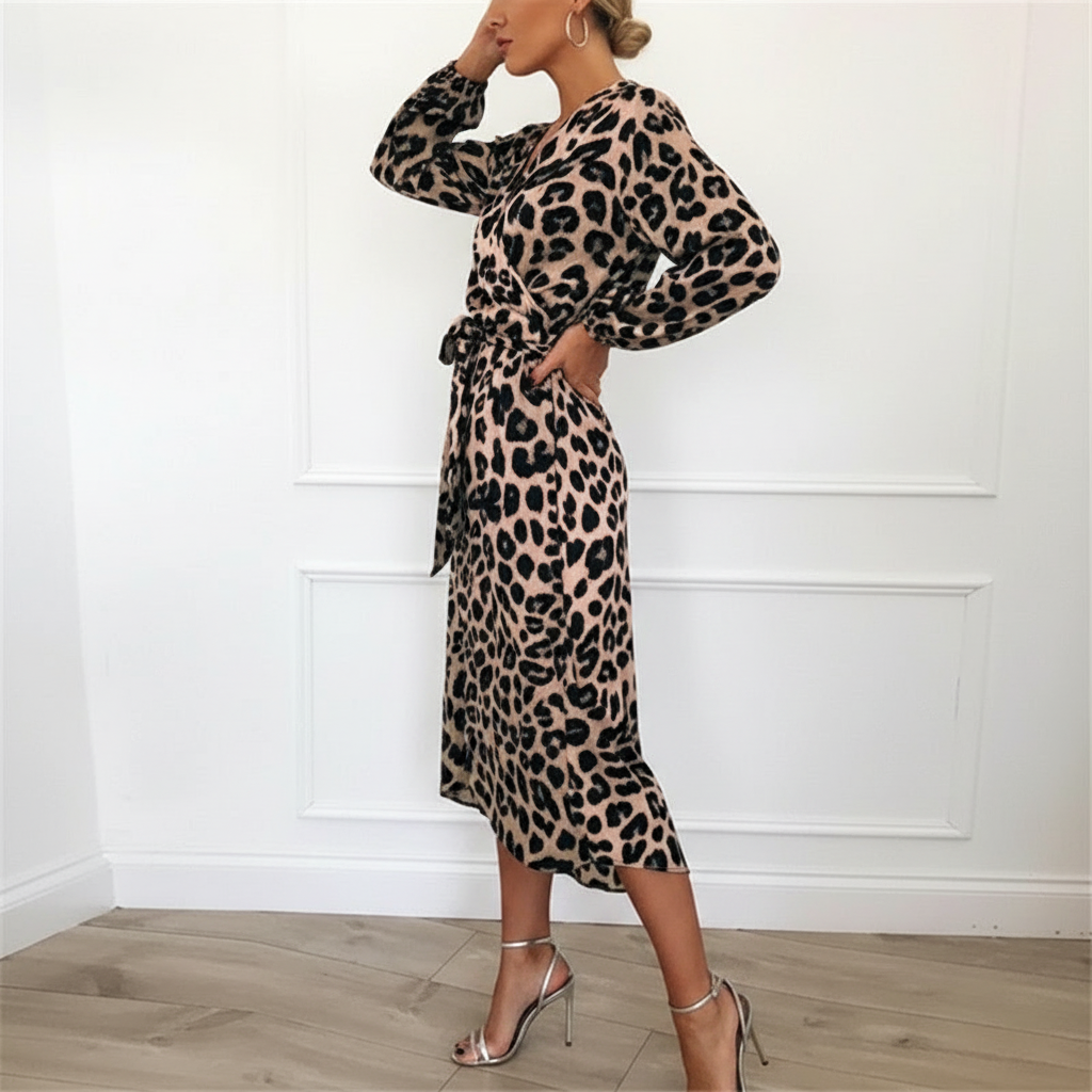 Soléna - Elegante Abito Midi con Stampa Leopardata e Spacco Laterale | Vestibilità Fluida e Sottile per una Silhouette Femminile | Maniche Lunghe