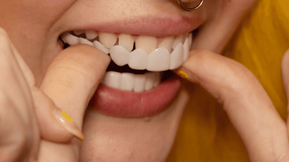 Brilliva - Clip-On Dentali Immediati per Denti Superiori e Inferiori