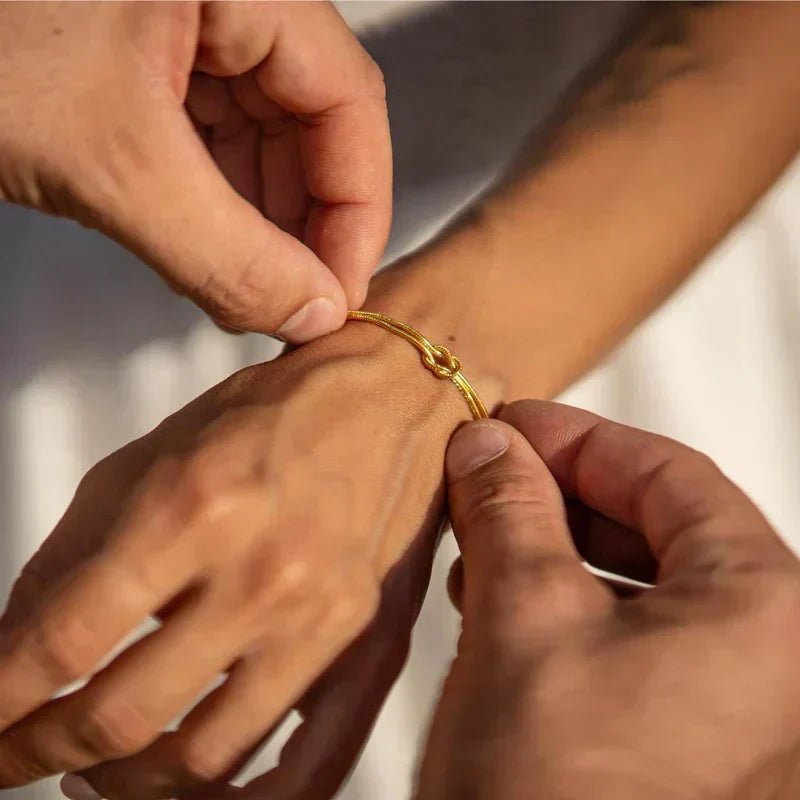 Vahla - Bracciale Minimalista con Nodo