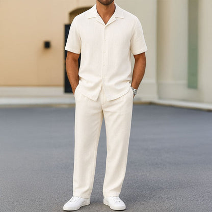 Set elegante a due pezzi per uomini – Camicia a maniche corte con colletto a revers e pantaloni comodi