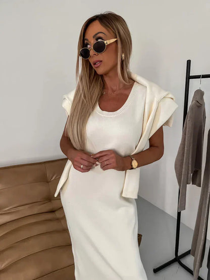 Luna - Elegante e Morbido Completo Due Pezzi con Maglia a Collo Alto Corto e Gonna Lunga