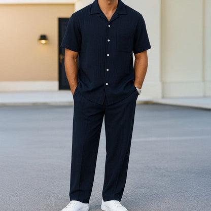 Set elegante a due pezzi per uomini – Camicia a maniche corte con colletto a revers e pantaloni comodi