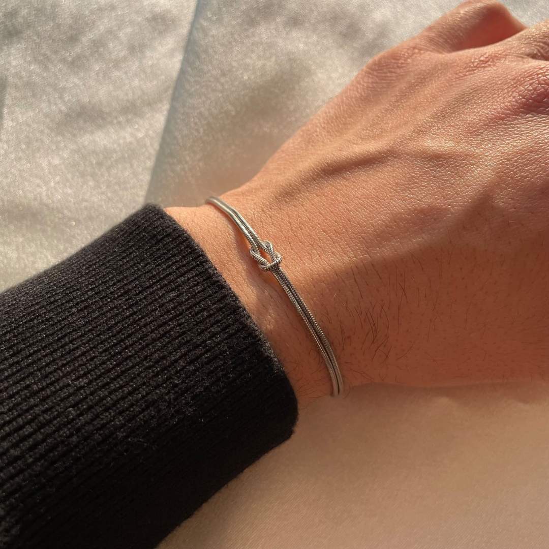 Vahla - Bracciale Minimalista con Nodo