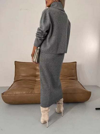 Luna - Elegante e Morbido Completo Due Pezzi con Maglia a Collo Alto Corto e Gonna Lunga