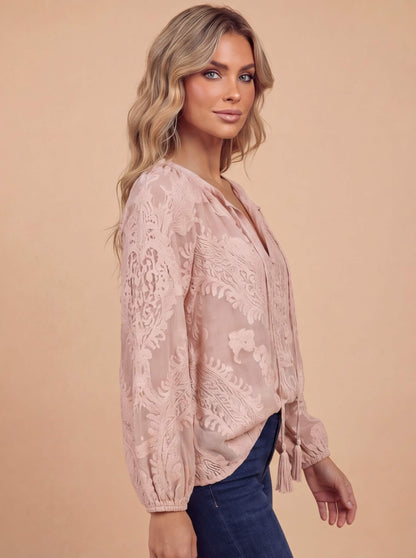 Blusa Boho con ricamo per donne – Blusa leggera a maniche lunghe con scollatura a V e frange
