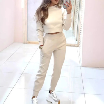 Gaëlle - Completo di relax elegante e comodo per donne, composto da pantaloni jogger e crop-top a maniche lunghe