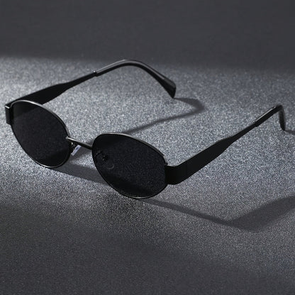 Occhiali da sole retro ovali con montatura in metallo e protezione UV400 per donne – Eleganti occhiali slim