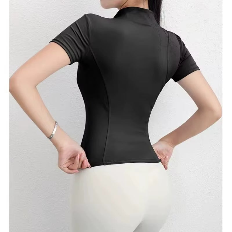 Maglietta sportiva modellante con zip per donne – Top fitness a maniche corte per yoga, allenamento e tempo libero