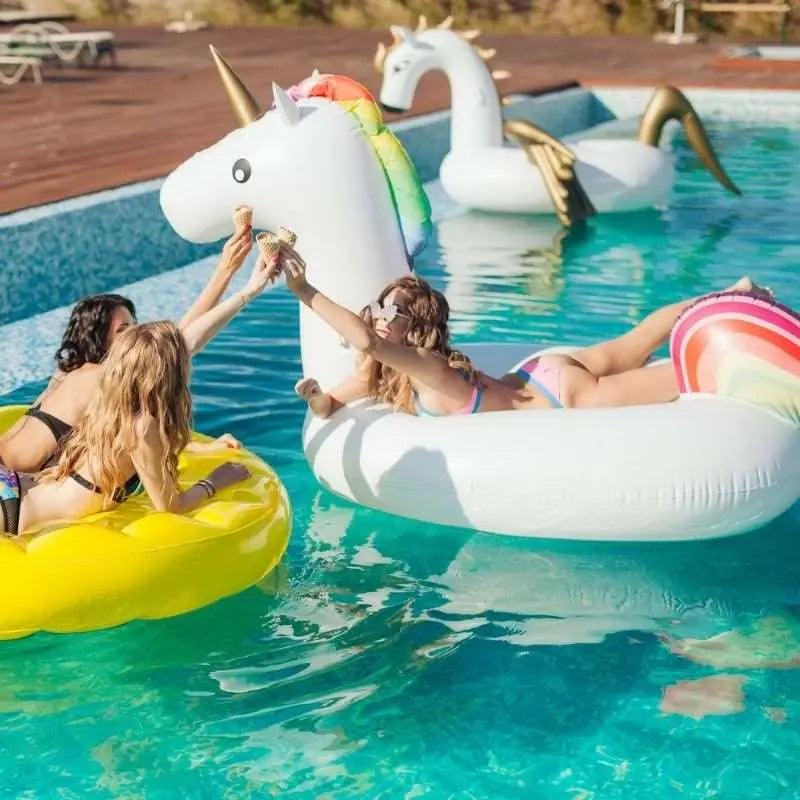 Aquarella - XXL Anello Gonfiabile a Forma di Unicorno 200 x 90 x 110 cm