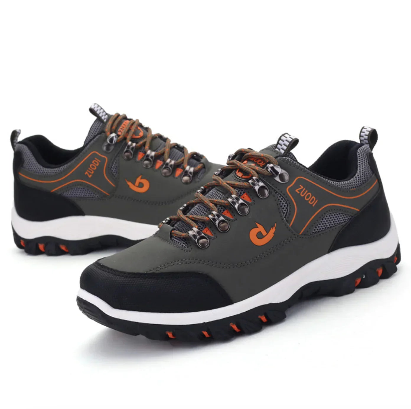 Robuste scarpe da trekking per uomini con suola antiscivolo