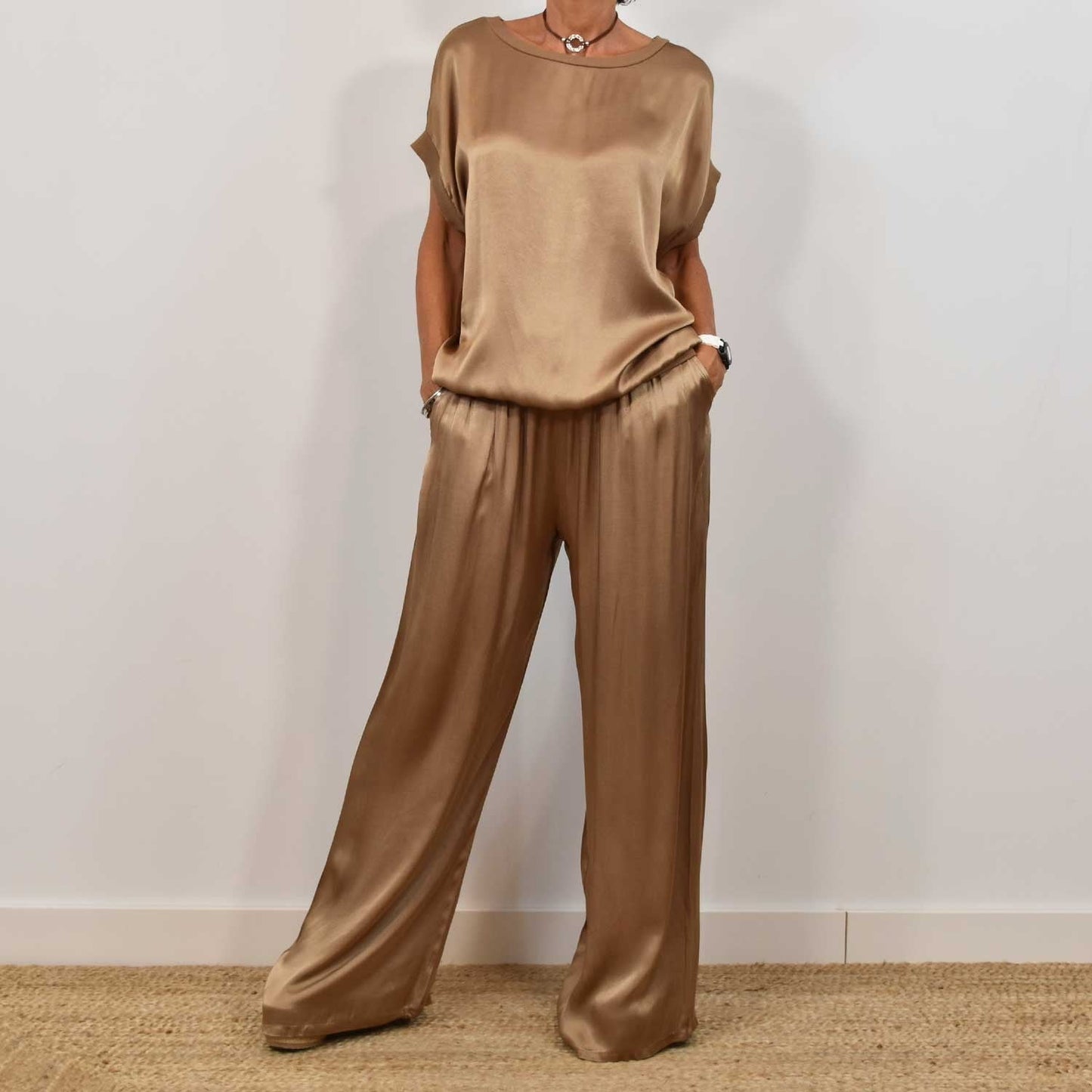 Rosalique - Insieme Satin Chic – Top Fluttuante & Pantaloni Ampi