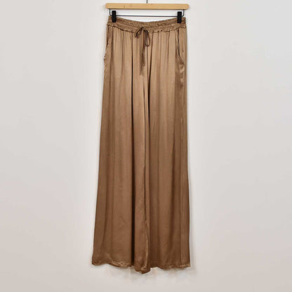 Rosalique - Insieme Satin Chic – Top Fluttuante & Pantaloni Ampi