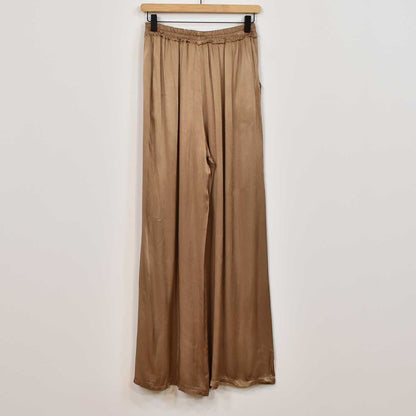 Rosalique - Insieme Satin Chic – Top Fluttuante & Pantaloni Ampi