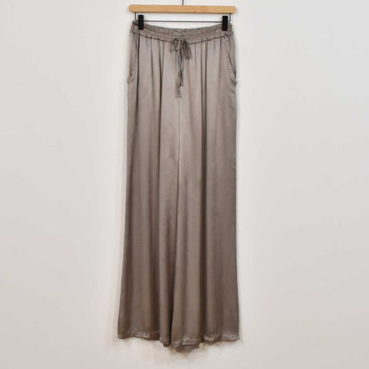 Rosalique - Insieme Satin Chic – Top Fluttuante & Pantaloni Ampi