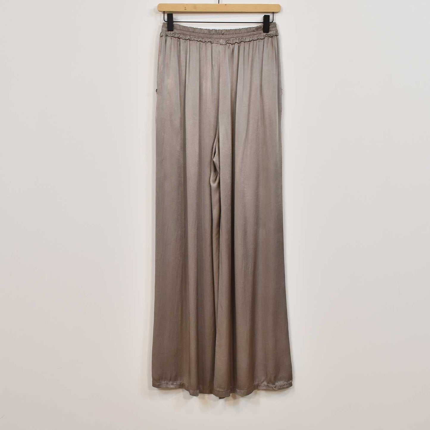 Rosalique - Insieme Satin Chic – Top Fluttuante & Pantaloni Ampi