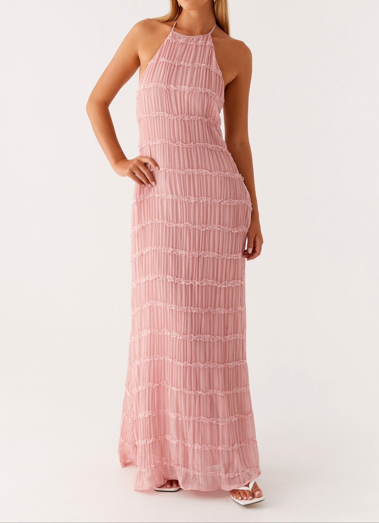 Elegante Maxikleid mit Neckholder-Ausschnitt für Damen – Plissiertes Abendkleid mit Rückenfrei-Design