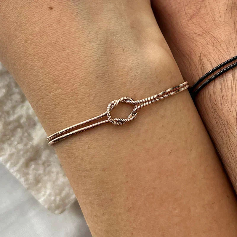 Vahla - Bracciale Minimalista con Nodo