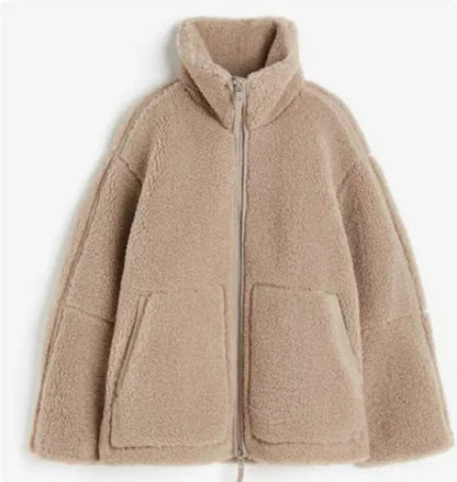 Béatrice - Giacca midseason in teddy indispensabile, morbidissima, comoda, elegante e calda, con zip e colletto alto