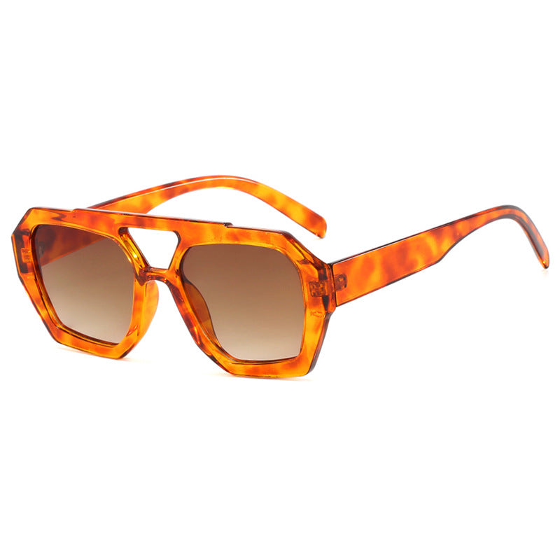Occhiali da sole oversize per donne – Design geometrico e protezione UV400