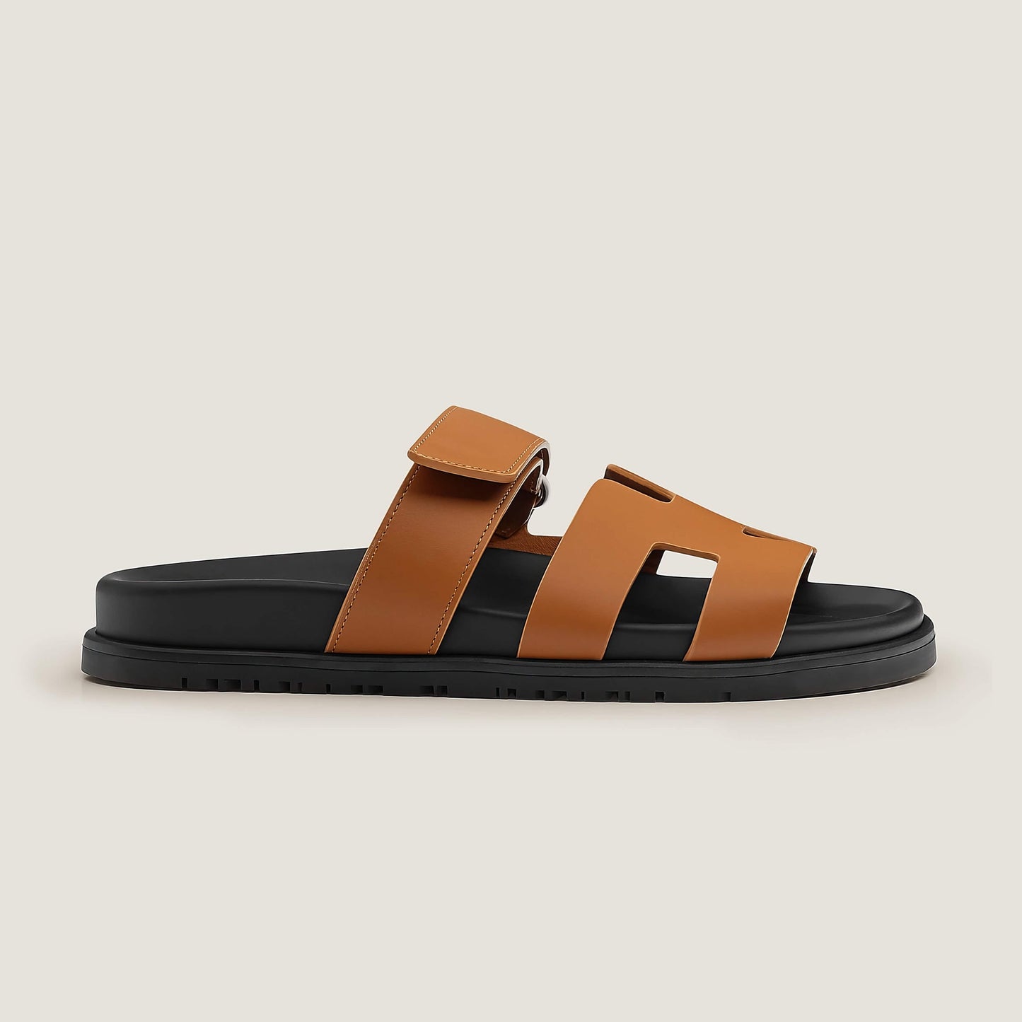 Eleganti ciabatte in pelle per donna con chiusura in velcro – Comode e Minimaliste