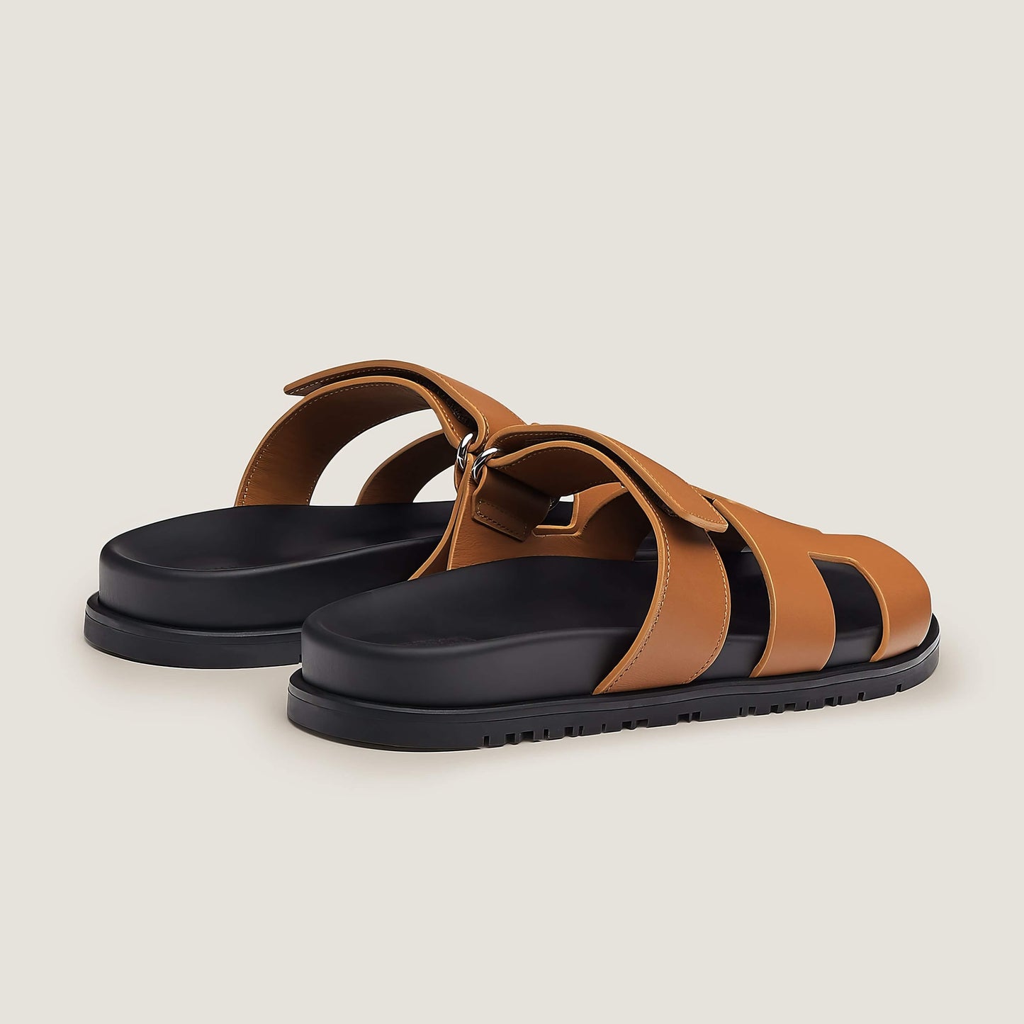 Eleganti ciabatte in pelle per donna con chiusura in velcro – Comode e Minimaliste