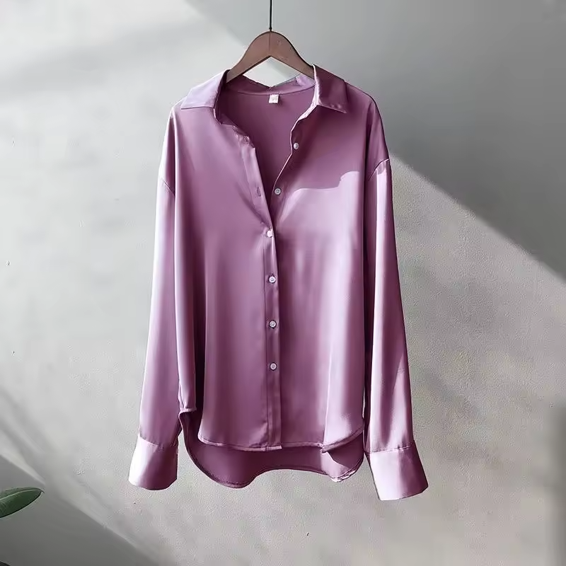 Sophie - Elegante e Lussuosa Blusa in Satin Lucido con Bottoni e Maniche Lunghe per Donne