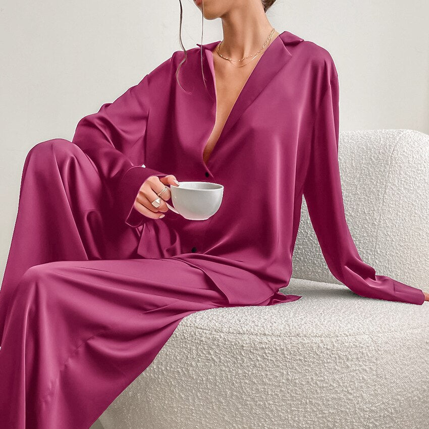 Noélya - Set Pigiama da Donna in Satin Lussuoso con Maglietta a Maniche Lunghe e Pantaloni Lunghi