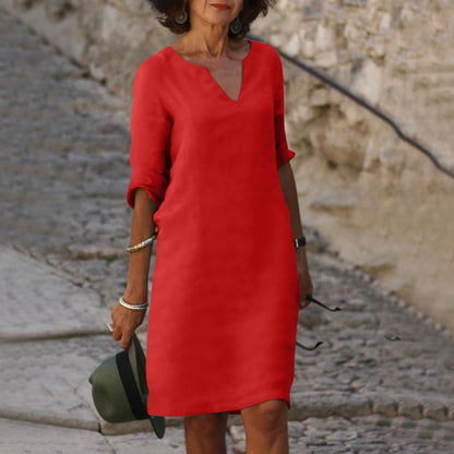 Abito estivo elegante con scollo a V per donne con vestibilità ampia