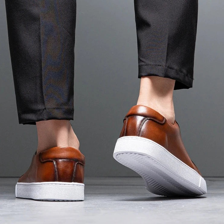 Sneaker in pelle da uomo moderne con suola bianca – Scarpe casual eleganti per il quotidiano e il business