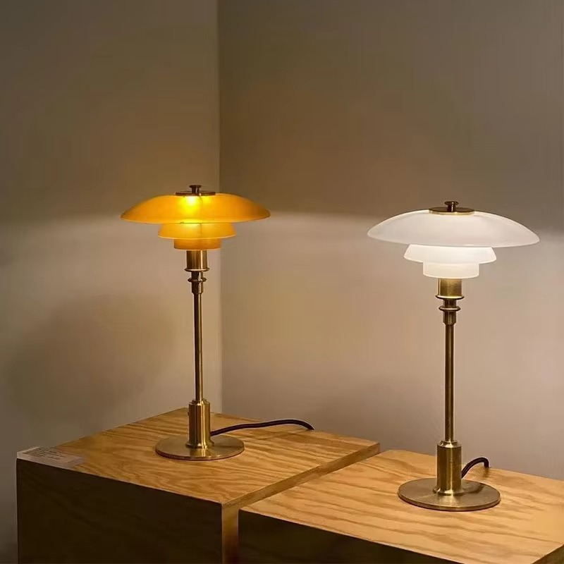 Lampada da tavolo vintage con paralume a fungo – Elegante lampada di design retro per soggiorno e camera da letto