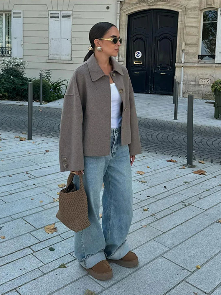Iséa - Elegante cappotto primaverile in misto lana con maniche ampie, colletto e bottoni | Classico e caldo per donne