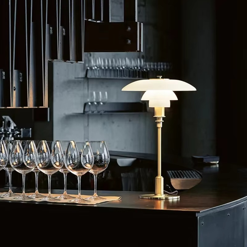 Lampada da tavolo vintage con paralume a fungo – Elegante lampada di design retro per soggiorno e camera da letto