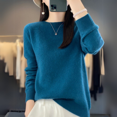Regina - Maglione comodo in cashmere blu con scollo rotondo