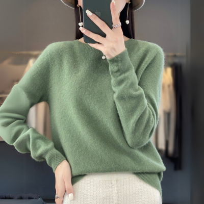 Regina - Maglione comodo in cashmere blu con scollo rotondo