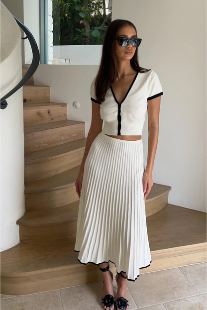 Set elegante in maglia per donna – Set con gonna midi a coste e dettagli a contrasto