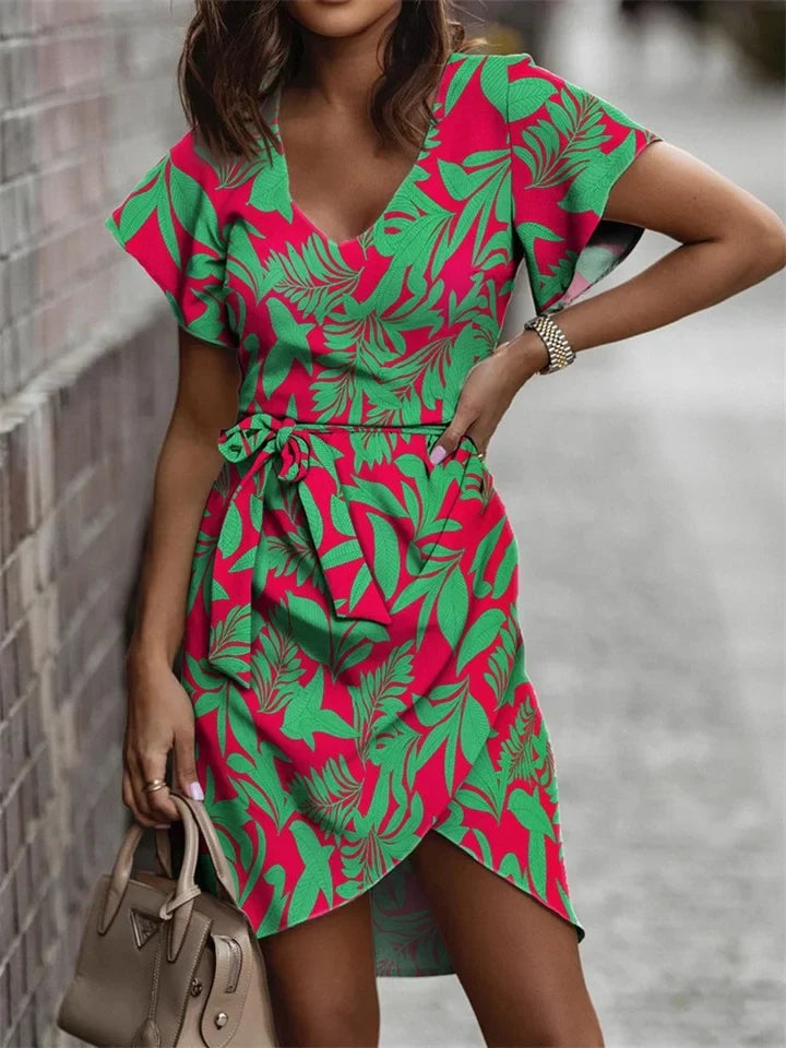 Quenelle - Elegante vestito primaverile con fiori, maniche corte e cintura in vita