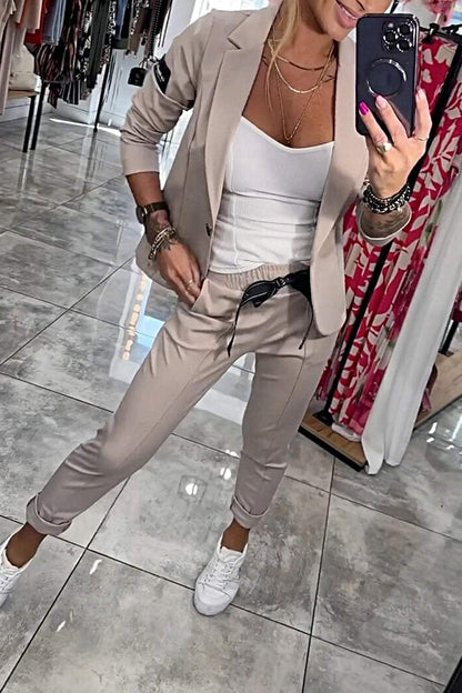 Completo blazer da donna moderno con pantaloni elasticizzati – Elegante outfit a 2 pezzi per ufficio e tempo libero
