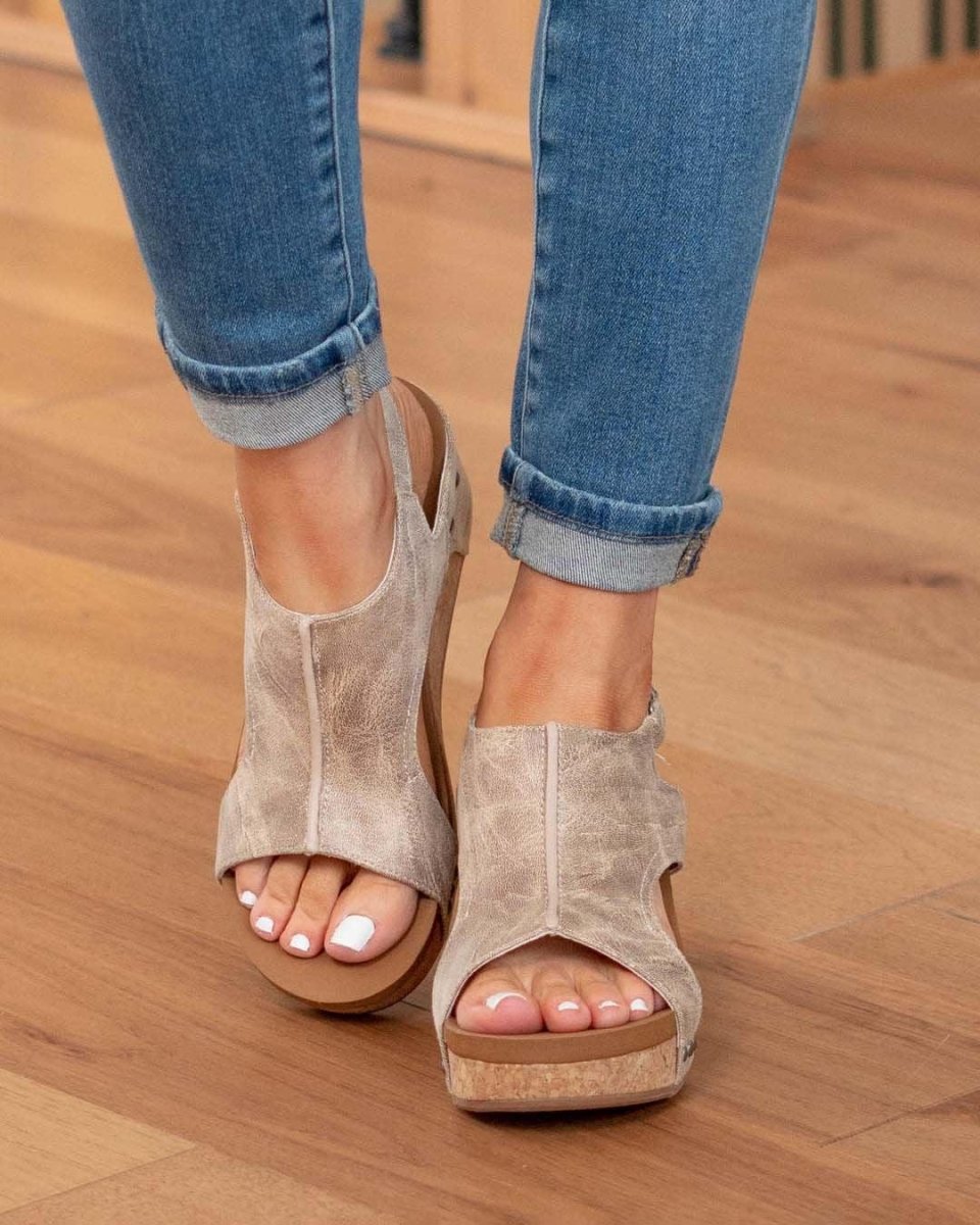 Sandali con tacco a cuneo e suola in sughero – Scarpe estive alla moda per donne