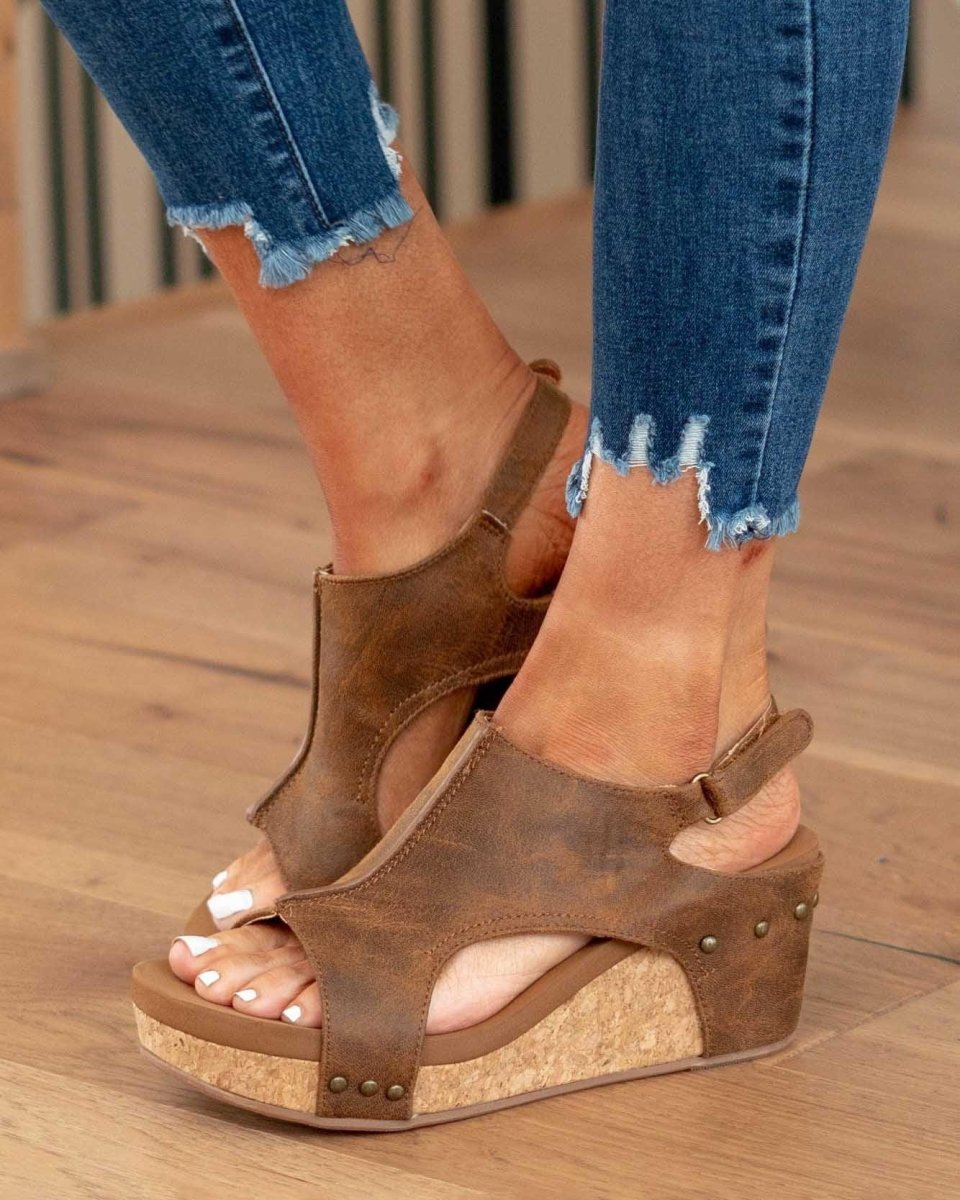 Sandali con tacco a cuneo e suola in sughero – Scarpe estive alla moda per donne