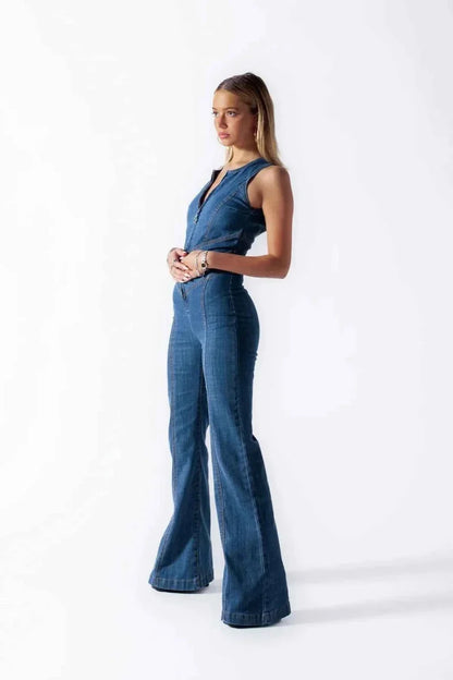 Tuta in Denim Figurante con Cut-Out sulla Schiena per Donne – Overall Flared Moderno