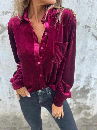 Marjolaine - Camicia di velluto nei colori primaverili con maniche lunghe, bottoni e taschino