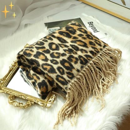 Sciarpa Leopardo Megan - Meravigliosamente Calda e Moda per Tutto l'Inverno