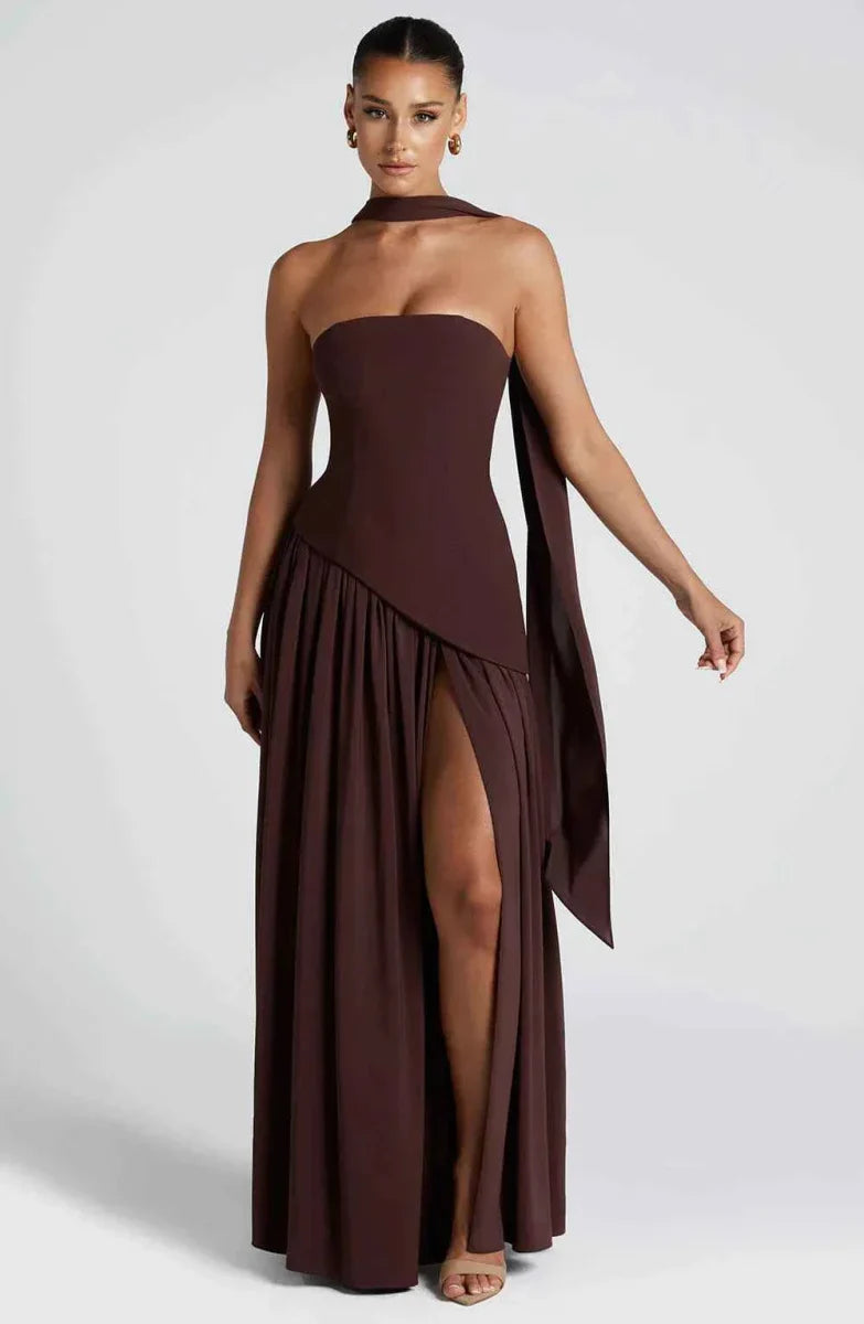 Elegante Maxikleid für Damen – Schulterfreies Abendkleid mit Schlitz & Choker-Detail