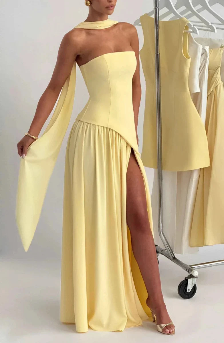Elegante Maxikleid für Damen – Schulterfreies Abendkleid mit Schlitz & Choker-Detail